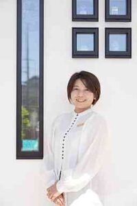 心と肌を整え、自分らしさに戻るためのフェイシャルケアサポーター